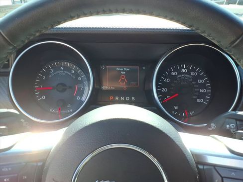 Used 2020 Ford Mustang Coupe RWD image 23