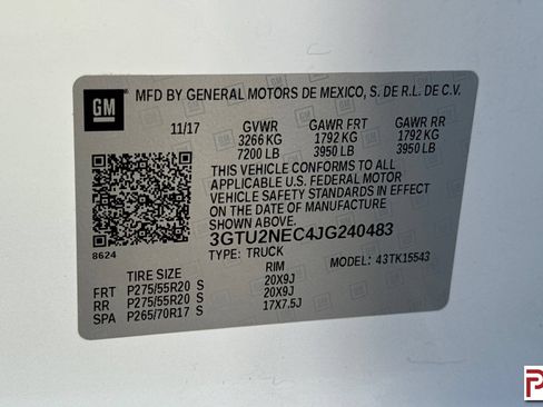 Used 2018 GMC Sierra 1500 SLT w/ SLT Premium Package AWD/4WD image 35