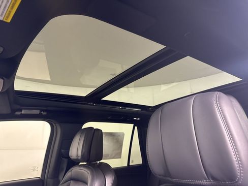New 2025 Lincoln Navigator L Reserve w/ Jet Appearance Package AWD/4WD image 52