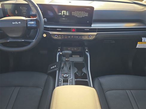 New 2026 Kia Sorento S image 14