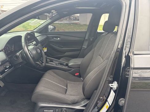 Used 2023 Honda Accord Sport image 19