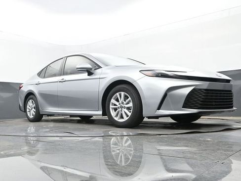 New 2026 Toyota Camry LE FWD image 22