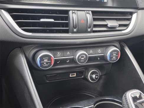 Used 2023 Alfa Romeo Giulia Sprint image 20