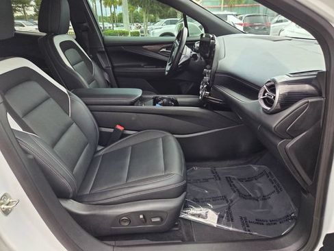 Used 2024 Chevrolet Blazer EV LT AWD/4WD image 15
