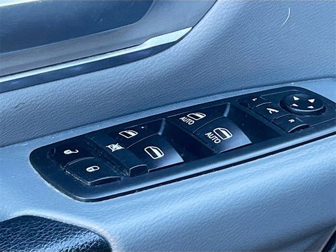 Used 2021 RAM 1500 Big Horn image 17