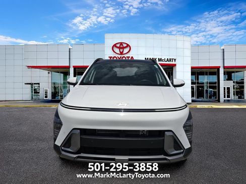 Used 2025 Hyundai Kona Limited AWD/4WD image 8