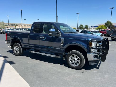 Used 2019 Ford F350 XLT w/ XLT Premium Package AWD/4WD image 5