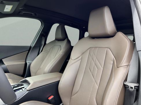 Used 2025 BMW X3 xDrive30i w/ Premium Package image 24