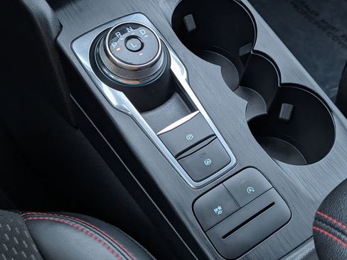 Certified 2025 Ford Escape ST-Line image 22