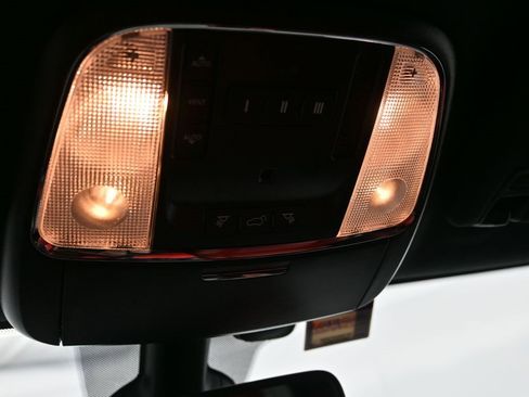 Used 2020 Dodge Durango R/T w/ Blacktop Package image 20