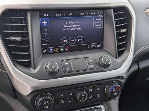 Used 2020 GMC Acadia SLE w/ Driver Convenience Package image 24