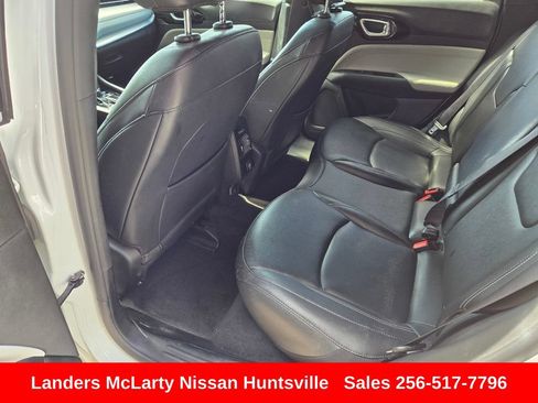 Used 2025 Jeep Compass Limited AWD/4WD image 14