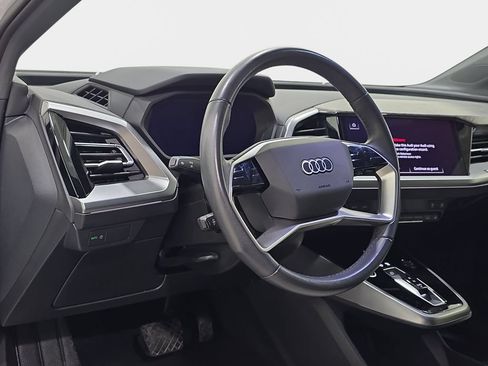Used 2024 Audi Q4 e-tron Premium AWD/4WD image 19