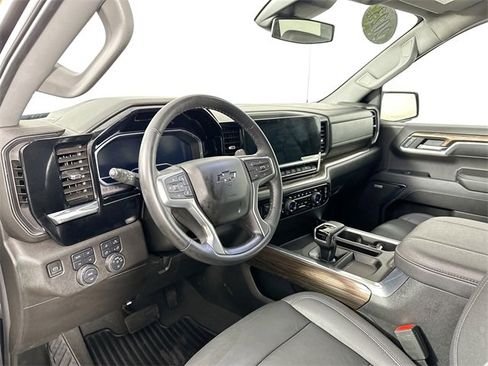 Used 2023 Chevrolet Silverado 1500 RST image 10