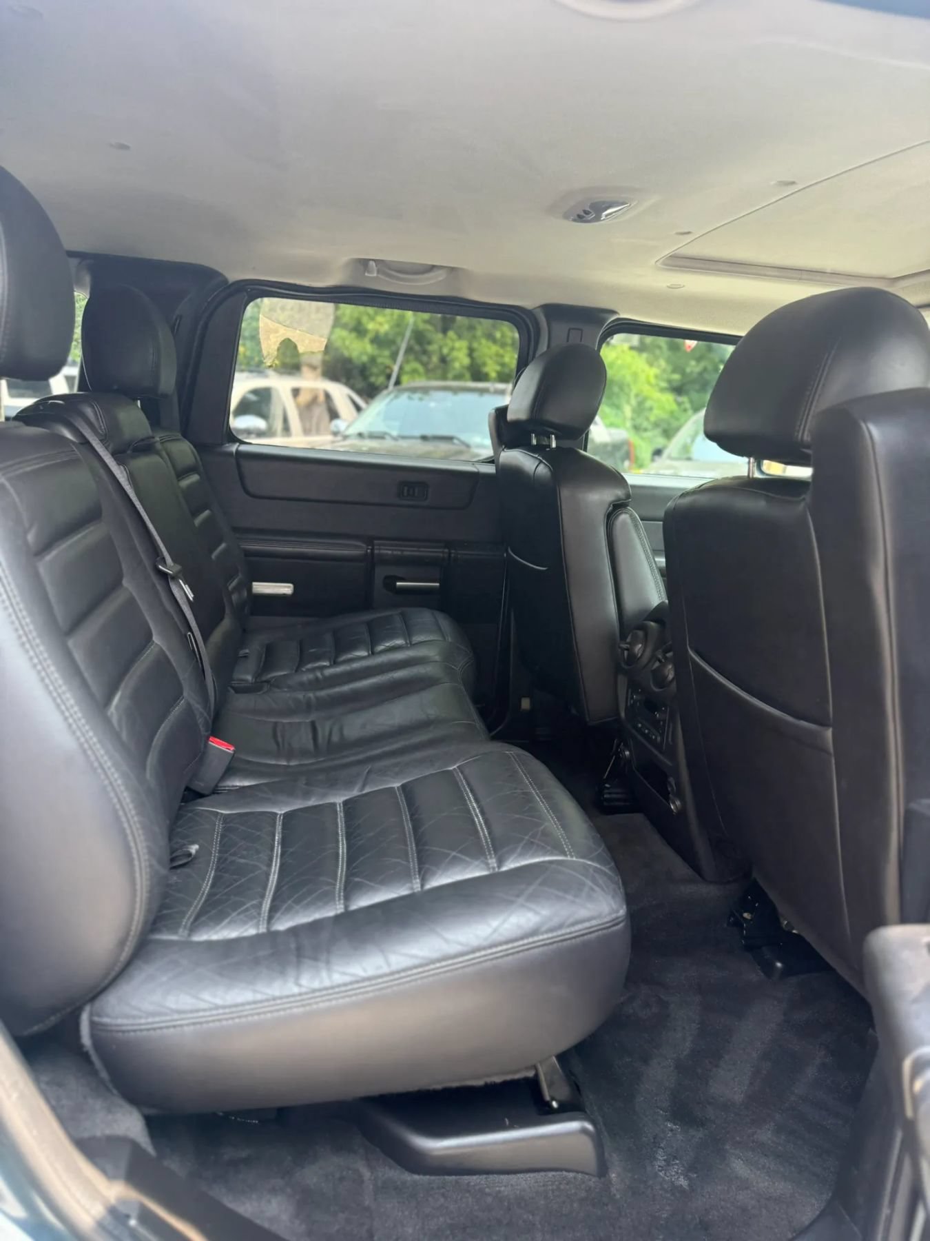 Used 2005 HUMMER H2 w/ Preferred Equipment Group AWD/4WD image 23