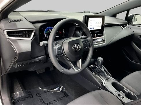 Used 2026 Toyota Corolla SE FWD image 17