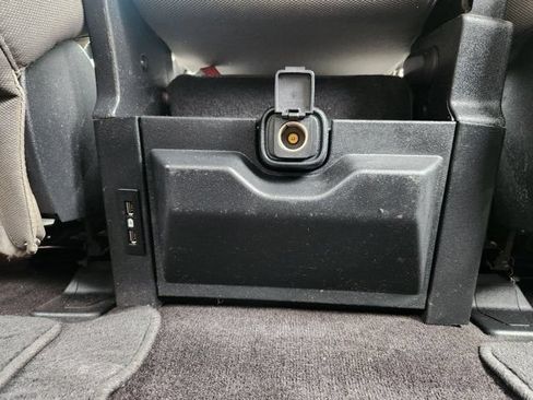 Used 2018 Ford F150 XLT RWD image 31