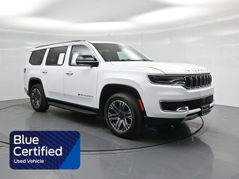 Used 2024 Jeep Wagoneer Series II w/ Flexible Seating Group image 1