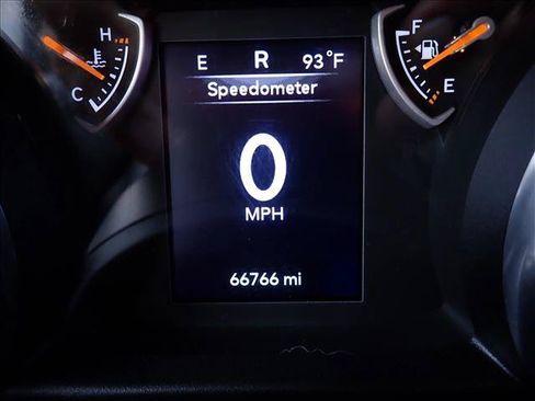 Used 2019 Jeep Wrangler Unlimited Sport S AWD/4WD image 22