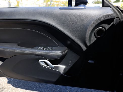 Used 2015 Dodge Challenger R/T Scat Pack w/ Scat Pack Appearance Package image 45