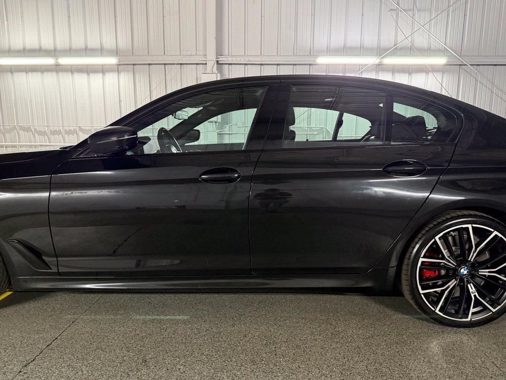 Used 2023 BMW M550i xDrive w/ Executive Package AWD/4WD image 15
