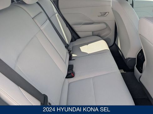Certified 2024 Hyundai Kona SEL AWD/4WD image 29