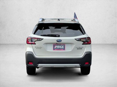 Used 2024 Subaru Outback Touring AWD/4WD image 7