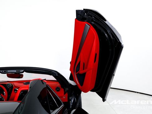 New 2026 McLaren 750S Spider RWD image 19