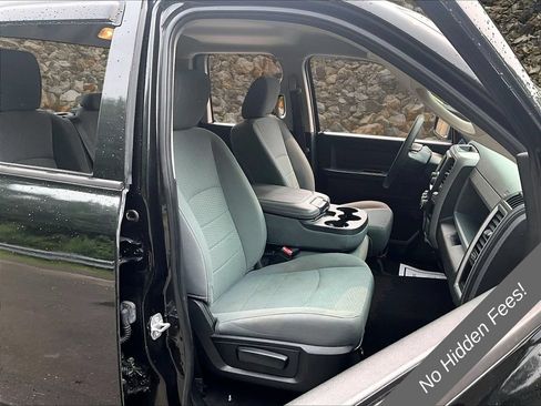 Used 2018 RAM 1500 Express w/ Express Value Package AWD/4WD image 7