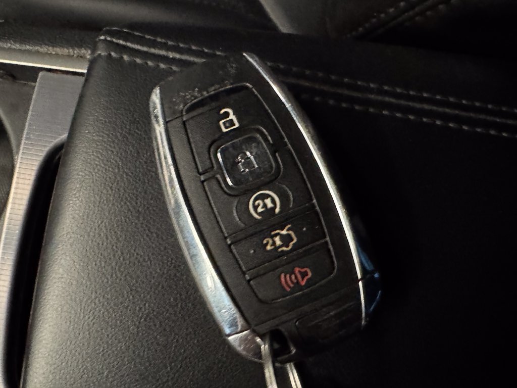 Used 2019 Lincoln MKZ Reserve FWD image 15