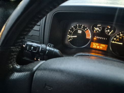 Used 2006 HUMMER H3 Base image 20