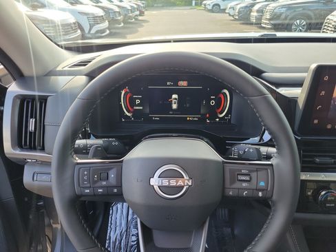 New 2026 Nissan Pathfinder SL FWD image 25