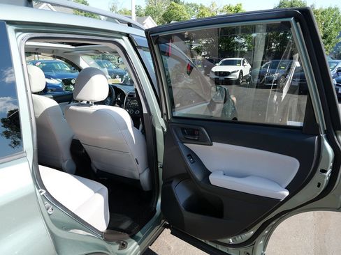 Used 2014 Subaru Forester 2.5i Premium w/ All-Weather Package AWD/4WD image 34