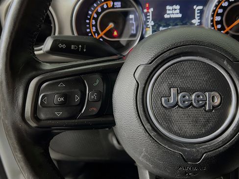 Used 2020 Jeep Gladiator Sport w/ Quick Order Package 24S image 19