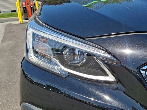 Used 2022 Subaru Outback Limited AWD/4WD image 9