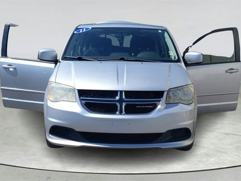 Used 2011 Dodge Grand Caravan Mainstreet w/ PWR Convenience Group image 9