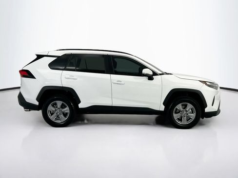 Used 2025 Toyota RAV4 XLE w/ Convenience Package FWD image 4