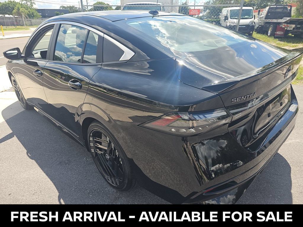Used 2026 Nissan Sentra SR w/ Floor Mat Package FWD image 6