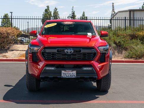 Certified 2025 Toyota Tacoma TRD Off-Road w/ TRD Off Road Upgrade Package AWD/4WD image 2