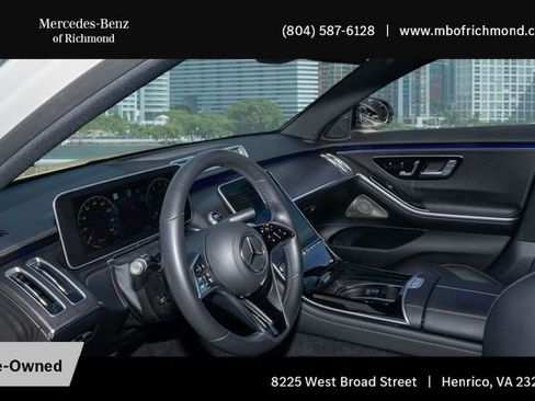 Used 2022 Mercedes-Benz S 500 4MATIC w/ AMG Line Package image 5