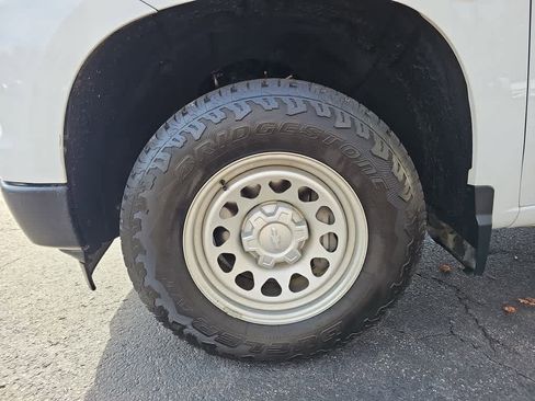 Used 2022 Chevrolet Silverado 1500 W/T w/ WT Value Package image 10