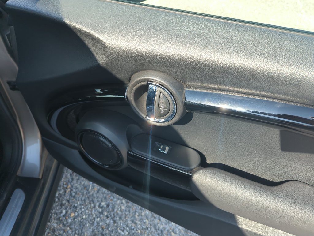 Used 2019 MINI Cooper Convertible FWD image 24