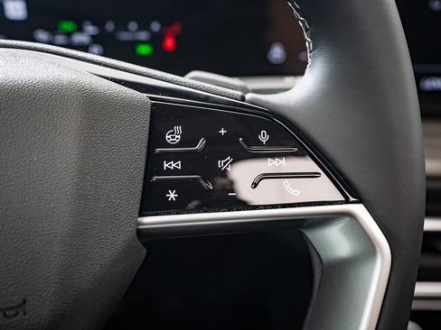 New 2025 Audi Q5 Premium Plus image 26