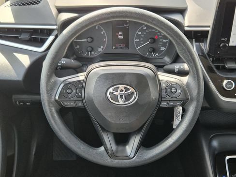Used 2025 Toyota Corolla LE FWD image 15