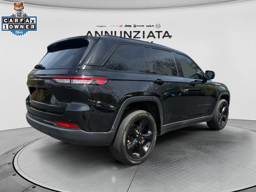 Certified 2024 Jeep Grand Cherokee Altitude AWD/4WD image 5