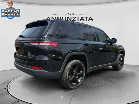 Certified 2024 Jeep Grand Cherokee Altitude AWD/4WD image 5