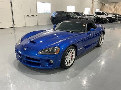 Used 2006 Dodge Viper SRT-10 image 3