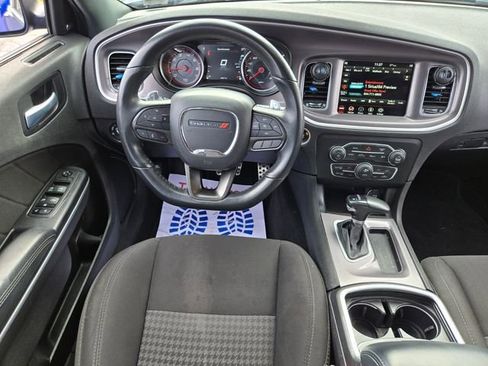 Used 2022 Dodge Charger R/T w/ Performance Handling Group image 9