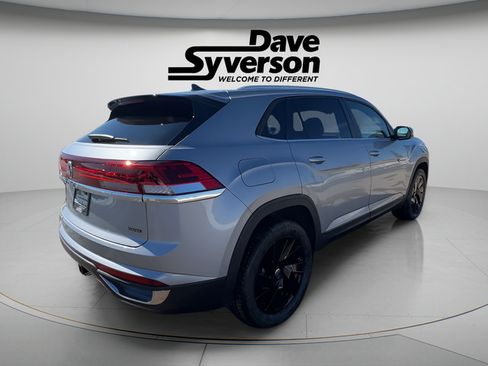 New 2026 Volkswagen Atlas Cross Sport SE AWD/4WD image 5