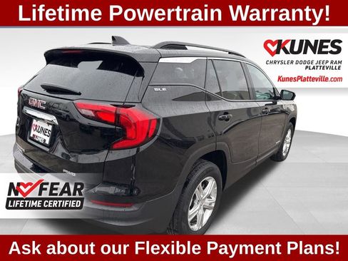 Used 2021 GMC Terrain SLE w/ Driver Convenience Package image 4